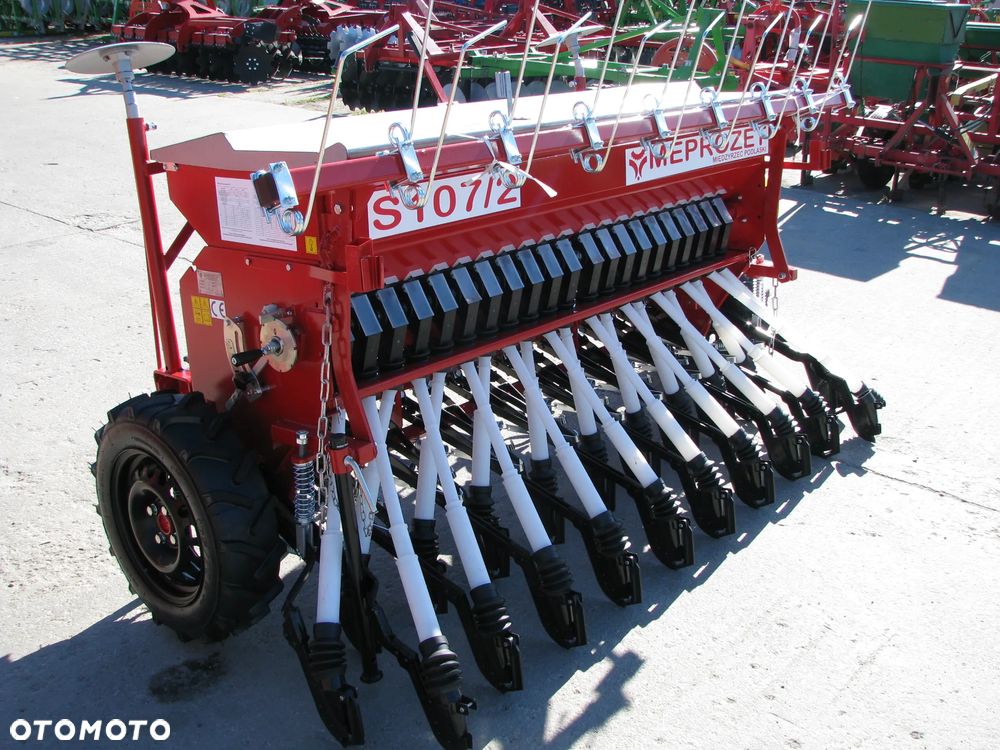 Meprozet Siewnik talerzowy, stopkowy-redlicowy, SR25/SRT25, SR27/SRT27, SR30/SRT30, S107, S107T, poplonów S119, nabudowany SNT30 agregat uprawowo siewny Euro-Masz, Akpil, Agro-Masz - 18