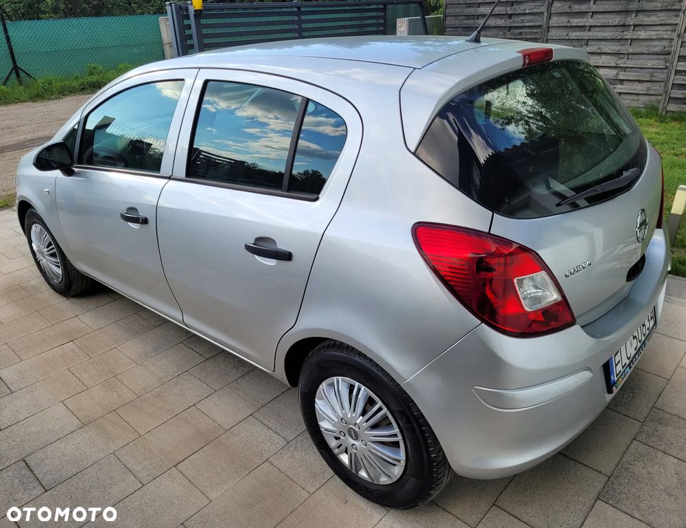 Opel Corsa 1.0 12V Essentia - 6