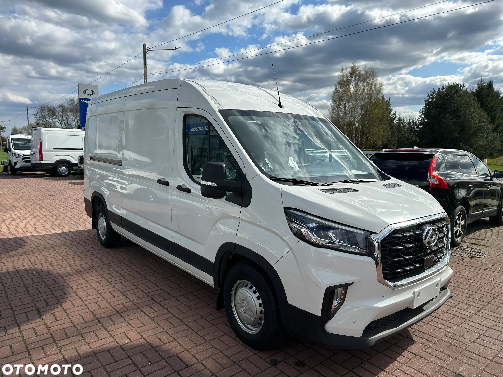 Maxus Deliver 9 - 4