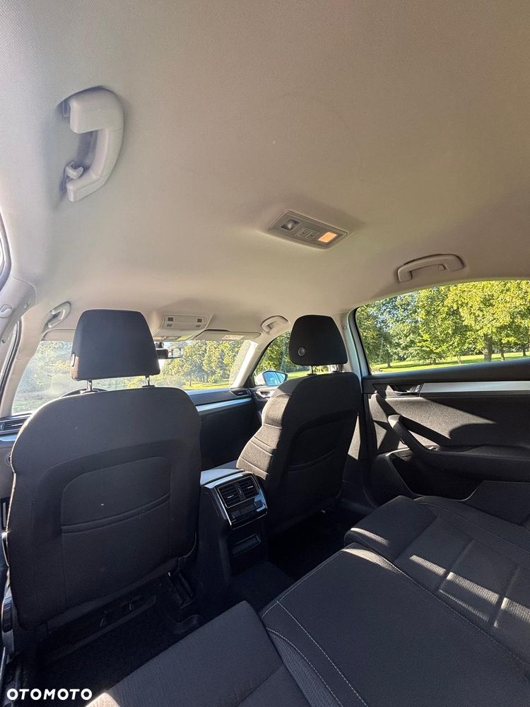 Skoda Superb 1.6 TDI Ambition - 13