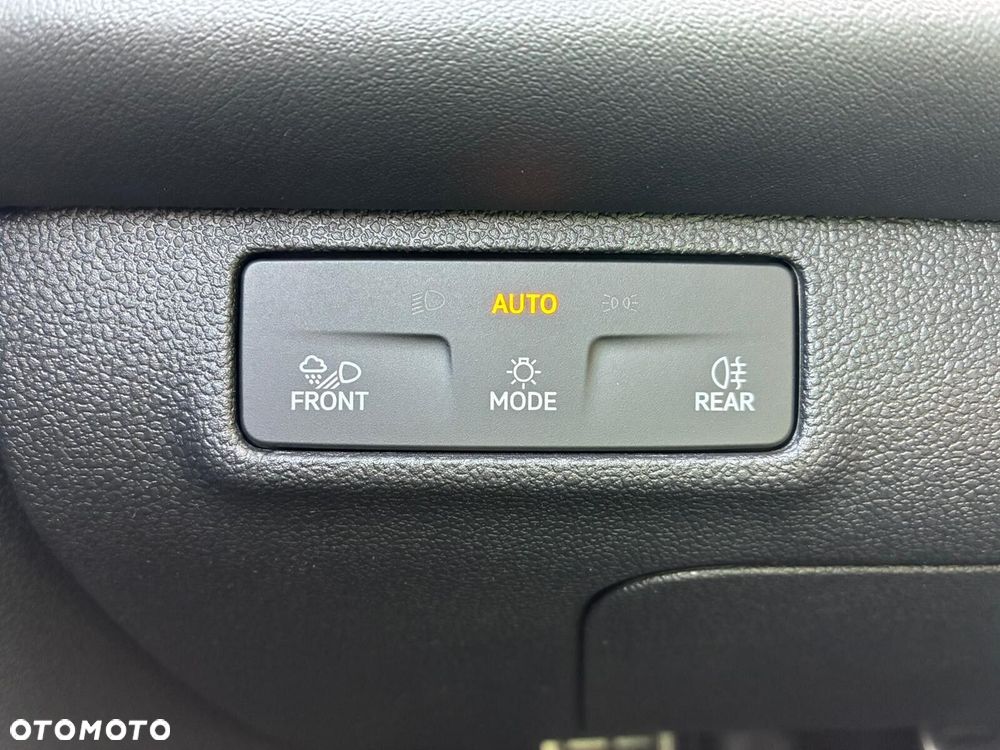 Volkswagen T-Roc - 22