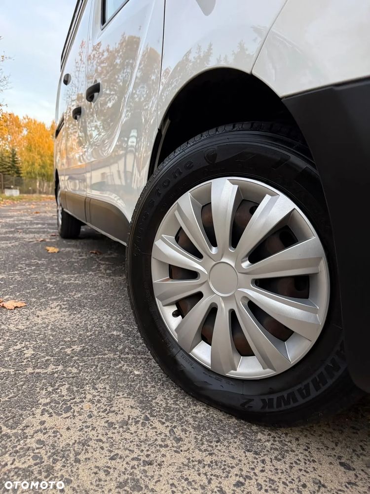 Renault Trafic - 16