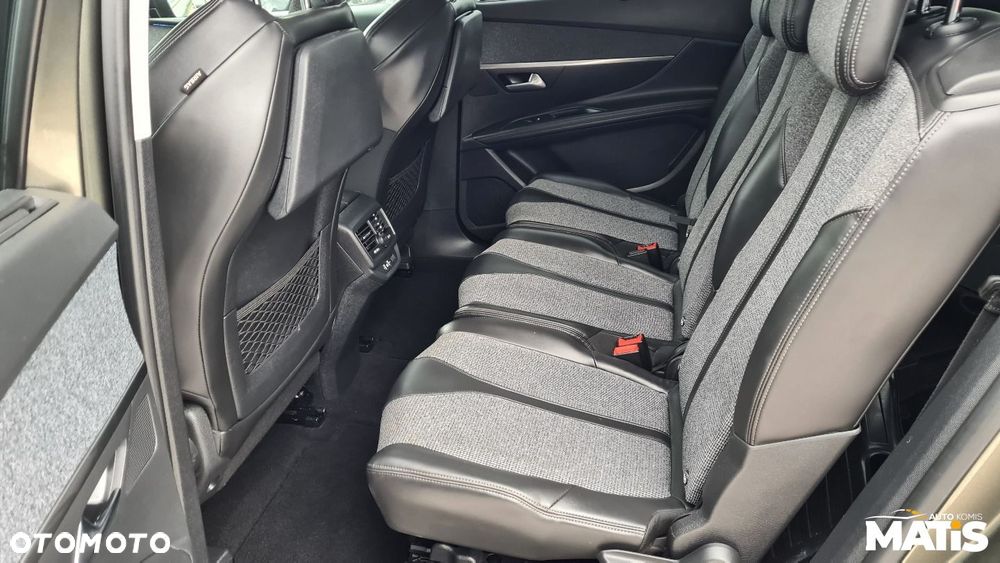 Peugeot 5008 - 19