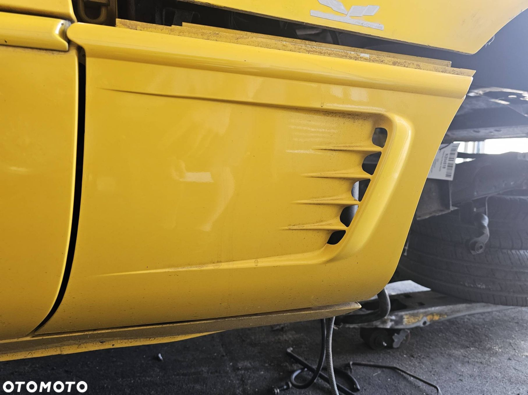 OSŁONA CHEVROLET CORVETTE C4 LIFT PRAWA - 2