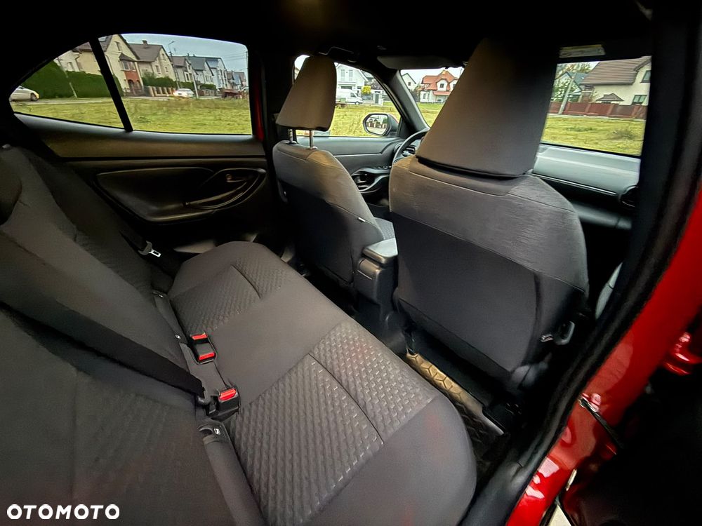 Toyota Yaris Hybrid 1.5 Style - 23