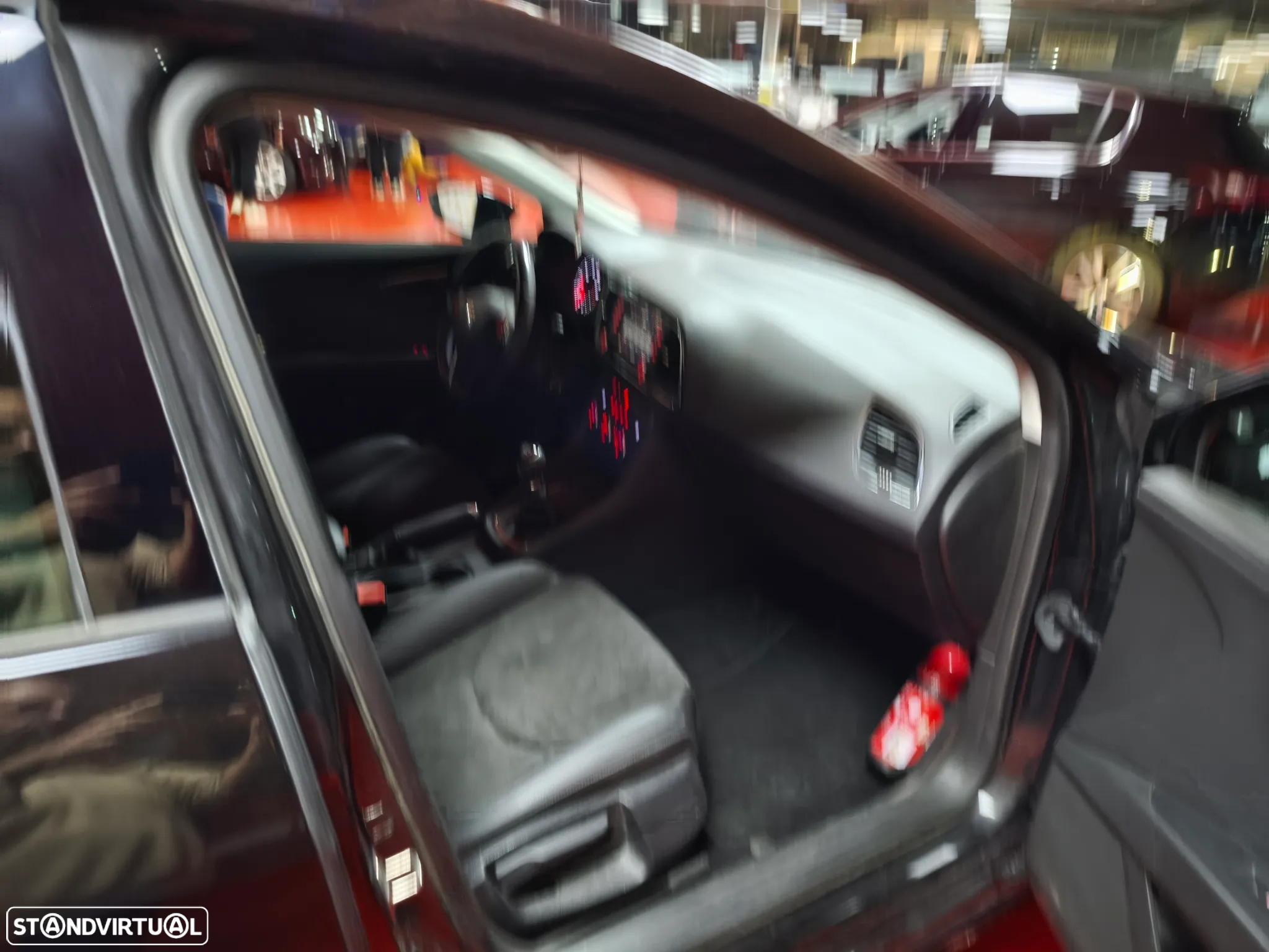 SEAT Leon 1.2 TSI S&S I-Tech - 32