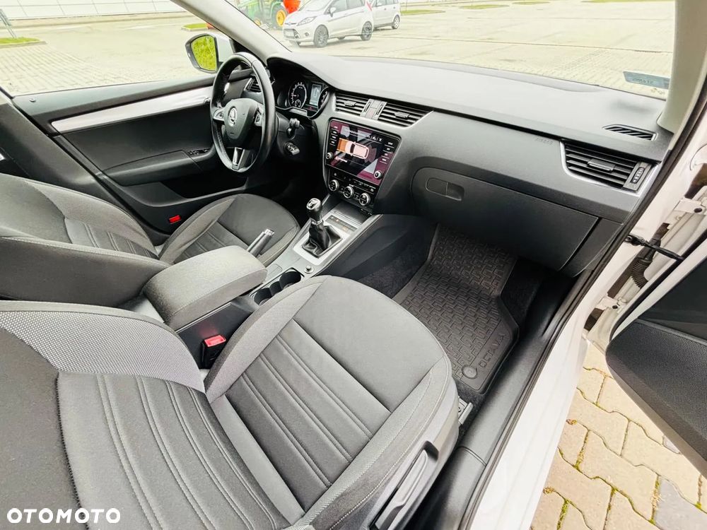 Skoda Octavia 1.6 TDI Ambition - 11