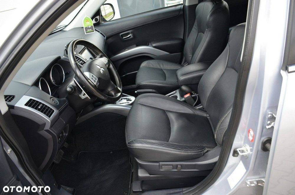 Mitsubishi Outlander - 21