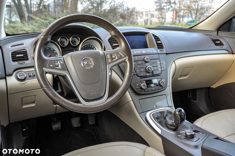 Opel Insignia - 9