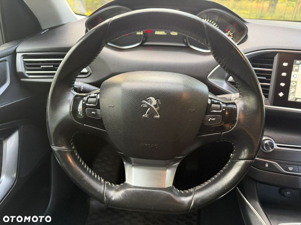 Peugeot 308 - 35