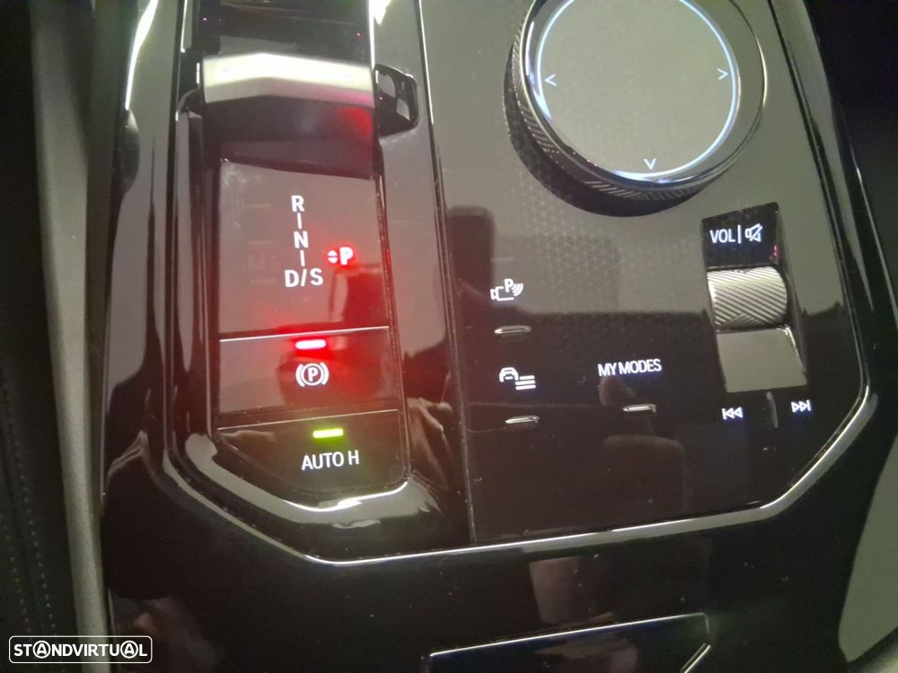 BMW 530 e Pack Desportivo M - 22
