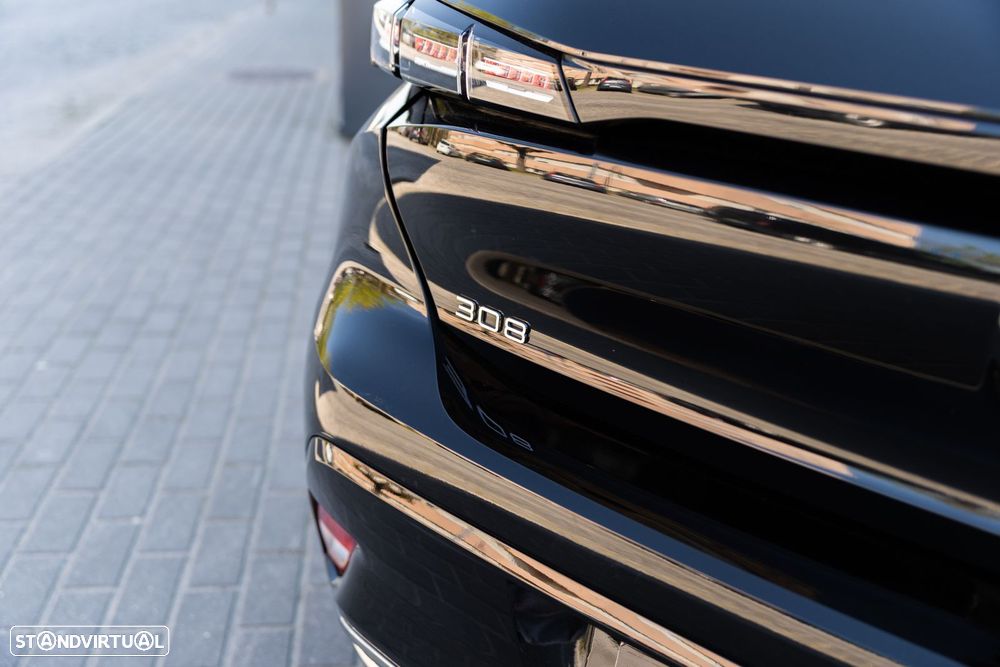 Peugeot 308 BlueHDi 130 EAT8 Allure Pack - 33