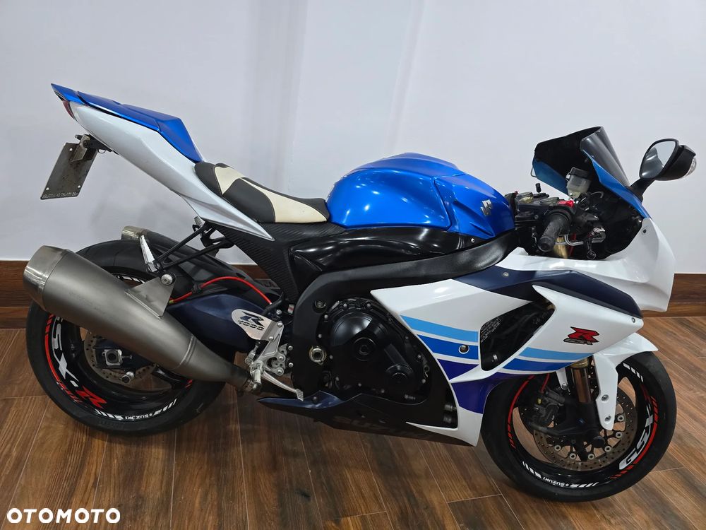 Suzuki GSX-R - 24