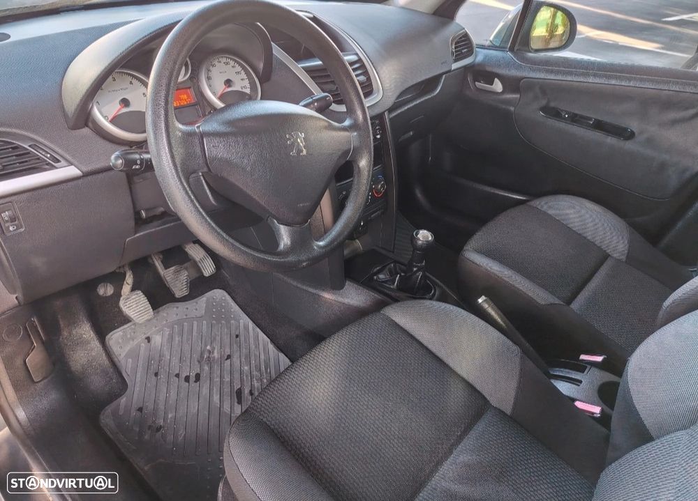 Peugeot 207 1.6 HDi GT - 3