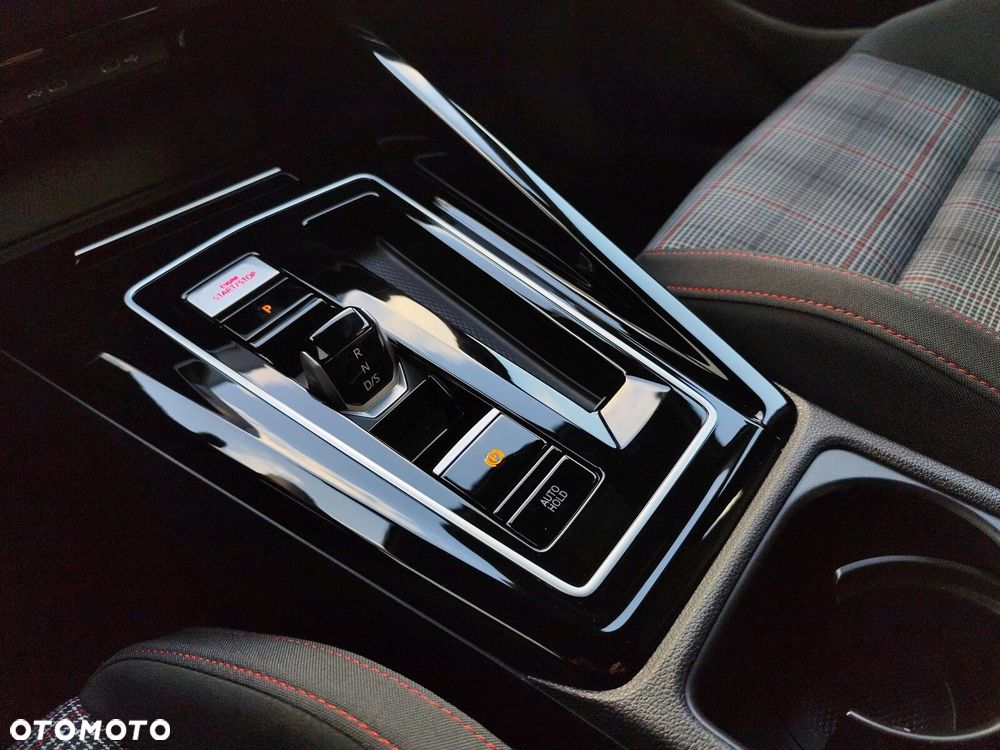 Volkswagen Golf 2.0 TSI GTI DSG - 23