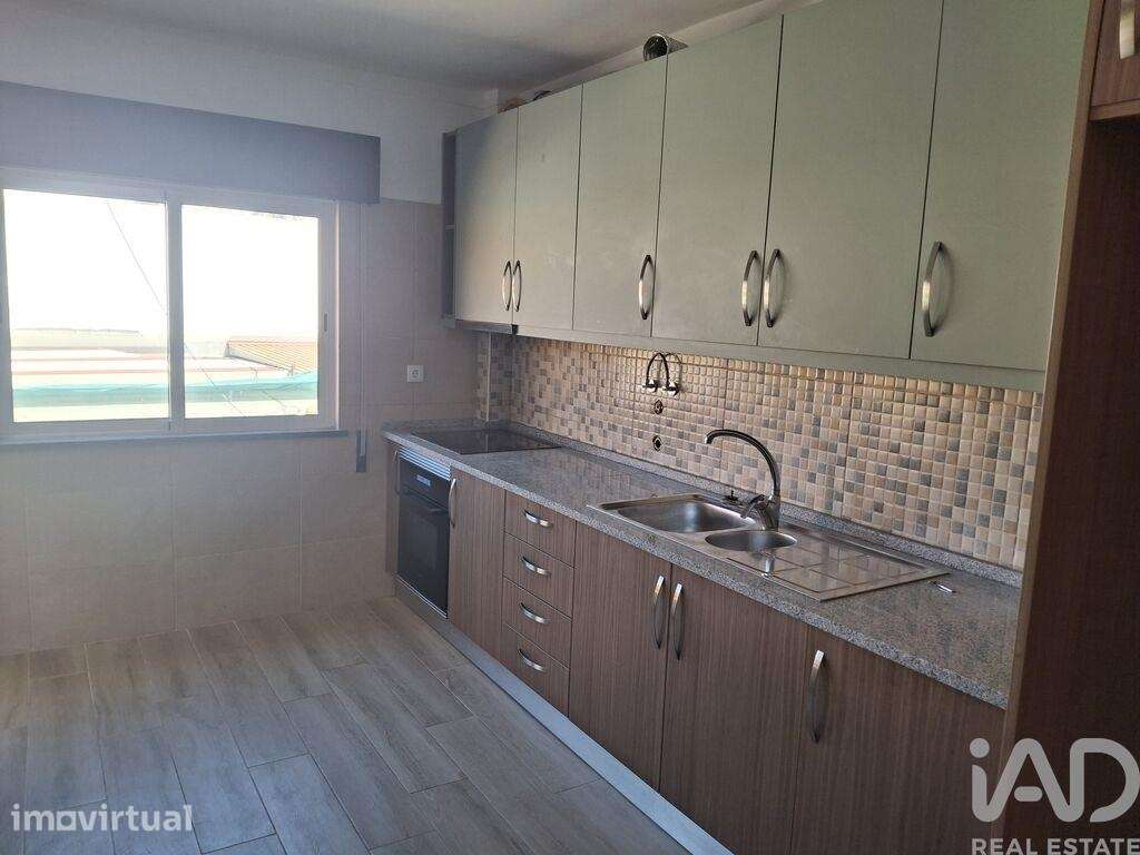Apartamento T4 em Olhão de 108,7 m2 - Grande imagem: 3/26