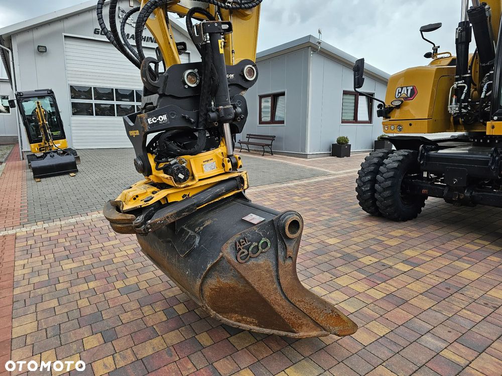 Caterpillar M 318 F - 25