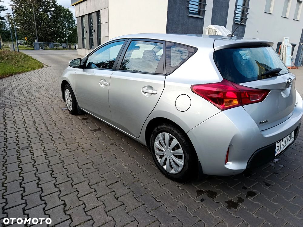 Toyota Auris 1.6 Active - 4