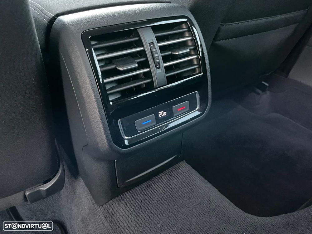 VW Passat Variant 2.0 TDi Business Package DSG - 17