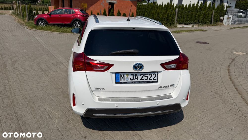 Toyota Auris - 12