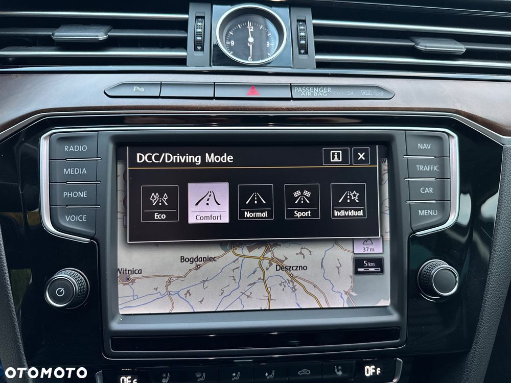 Volkswagen Passat 2.0 TDI 4Mot R-Line Edition DSG - 28