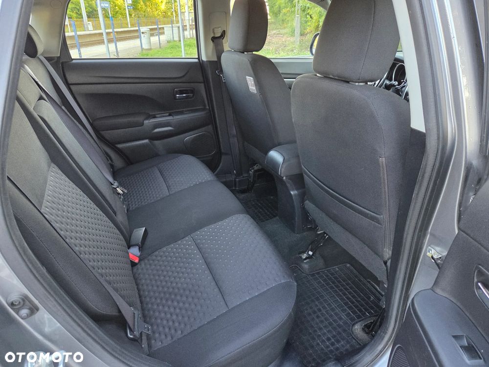 Mitsubishi ASX 1.8 DID Inform AS&G - 16