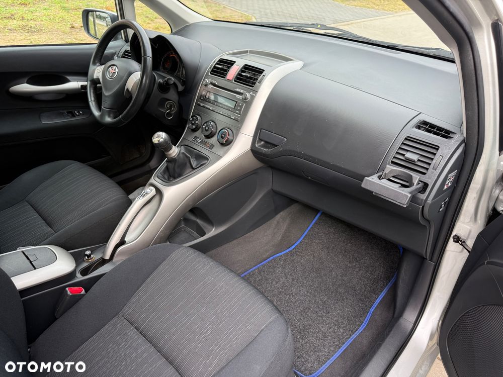 Toyota Auris 1.6 VVT-i Luna - 11