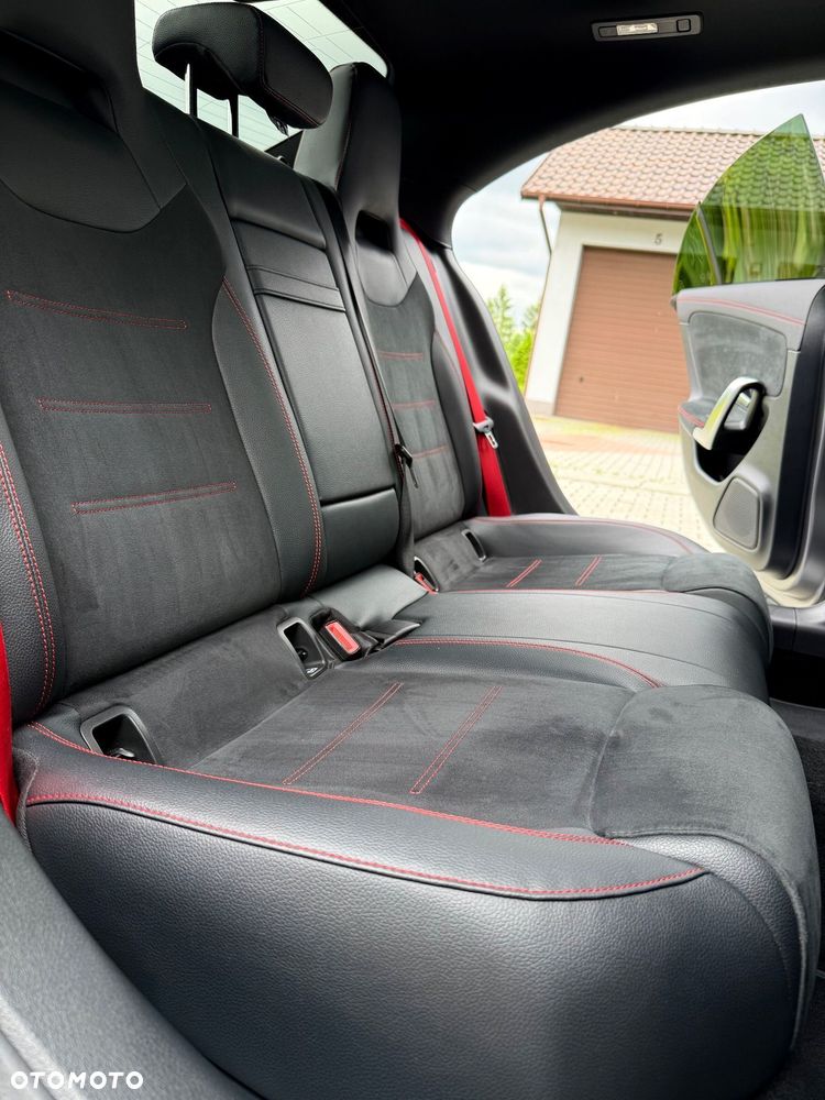 Mercedes-Benz CLA - 10