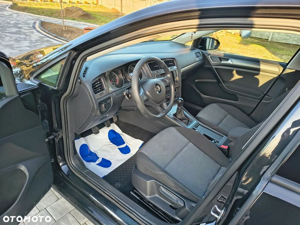 Volkswagen Golf 1.6 TDI DPF Comfortline - 10