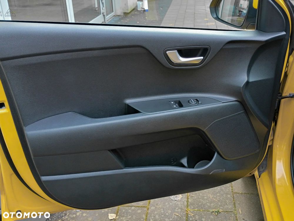Kia Rio 1.2 M - 13