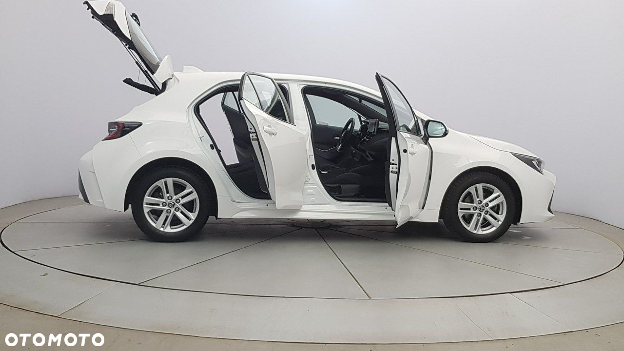 Toyota Corolla - 12