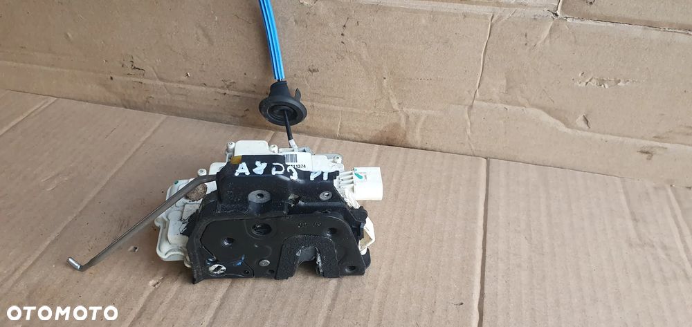 Zamek prawy tył tylny prawy Audi A8 D3 4E0839016H - 6