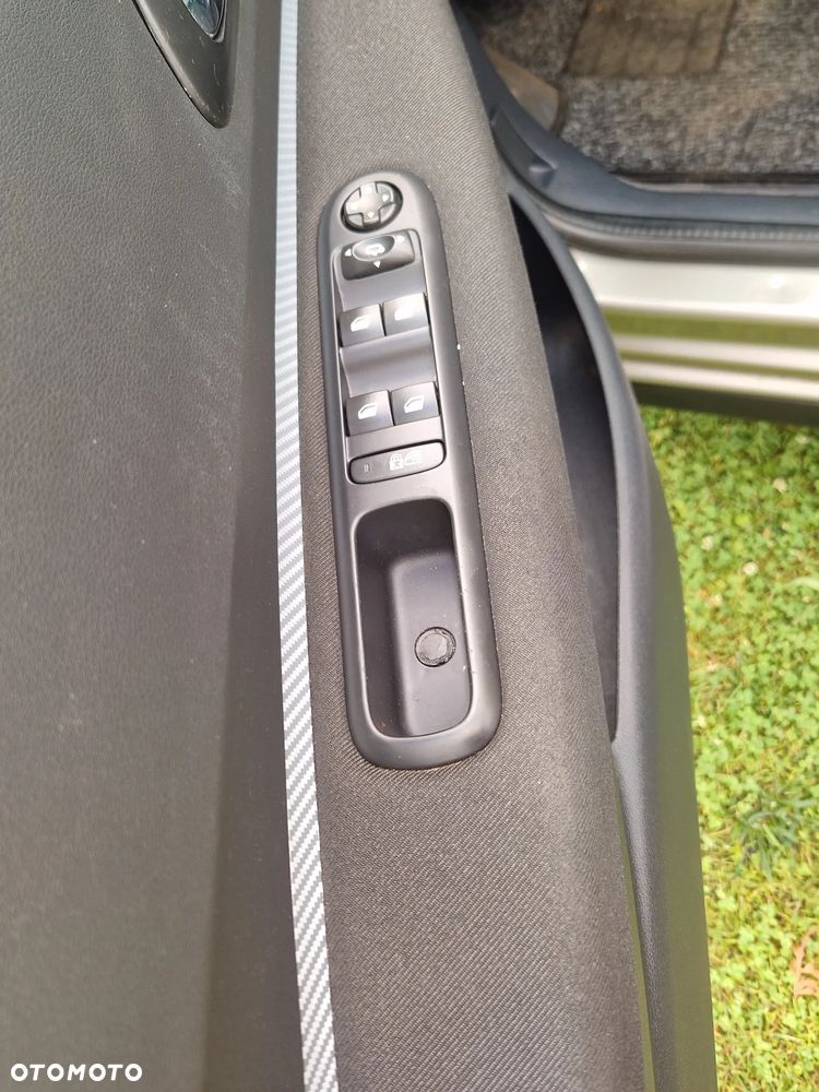 Peugeot 3008 1.6 Style - 34