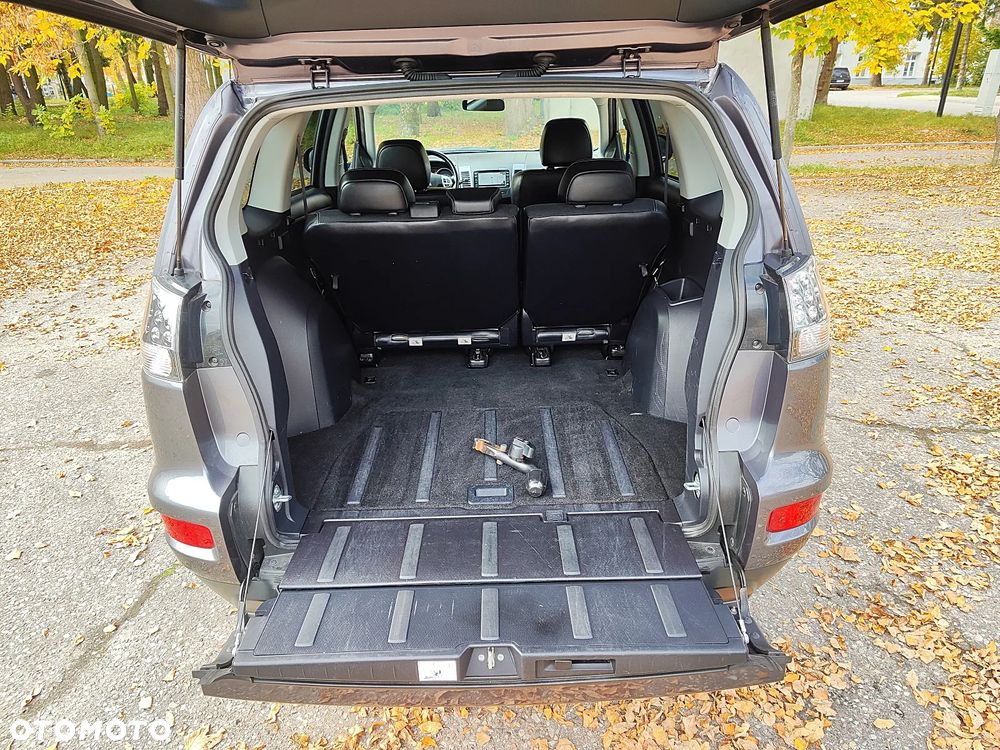 Mitsubishi Outlander 2.0 Intense + NAVI 2WD EU5 - 12