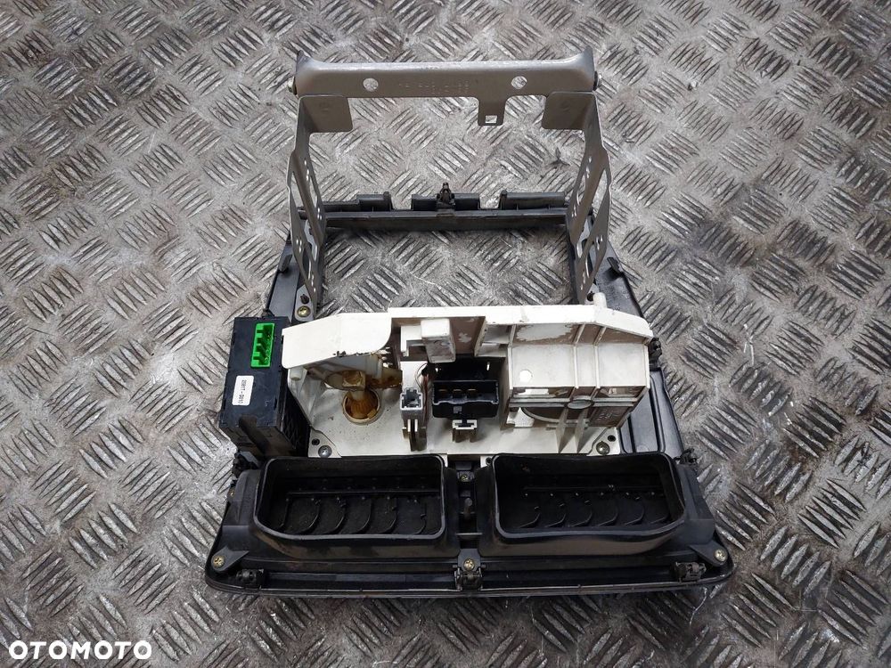 PANEL NAWIEWU KONSOLA ŚRODKOWA RAMKA HONDA CIVIC VII HB 79500-S6D-G023-M1 - 3