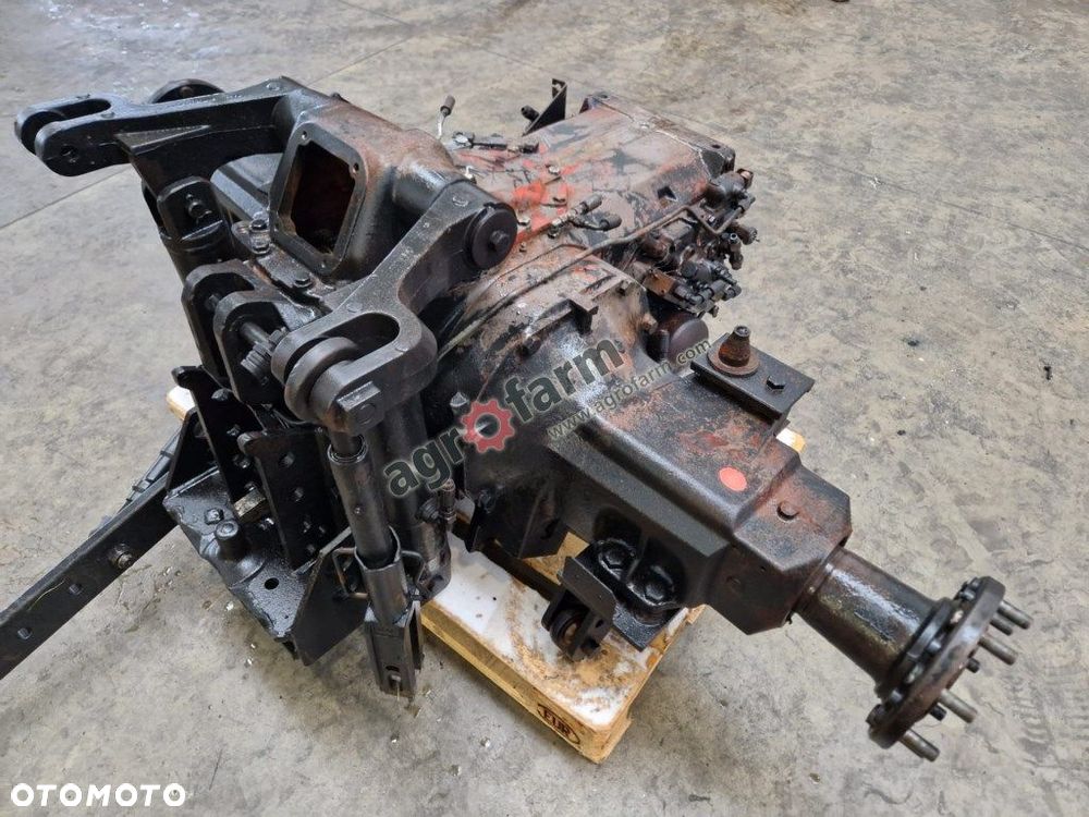 Tylny most Massey Ferguson 6180 - 1