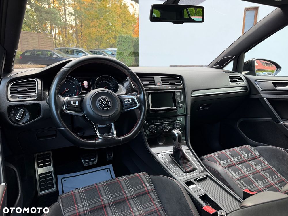 Volkswagen Golf 2.0 TSI BMT GTI Performance DSG - 25