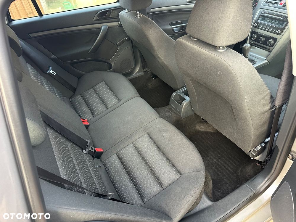 Skoda Octavia 1.6 Elegance - 15