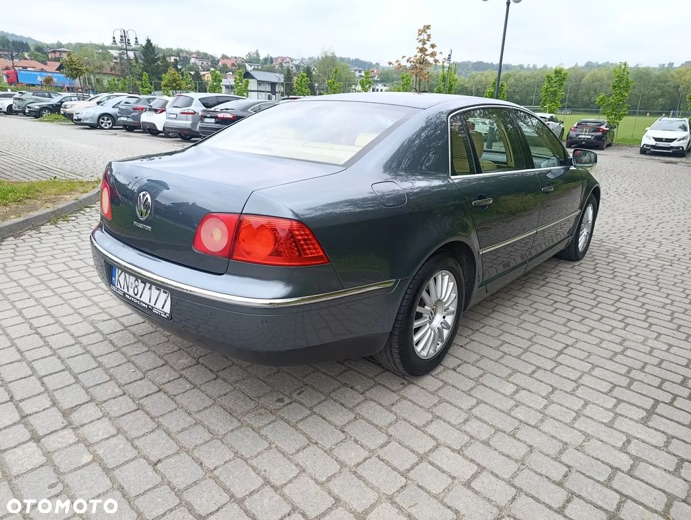 Volkswagen Phaeton - 8