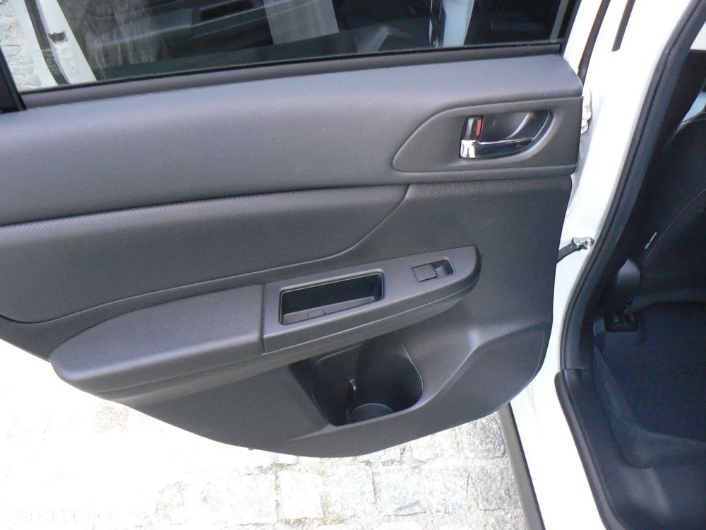 Subaru XV 2.0i Lineartronic Exclusive - 17
