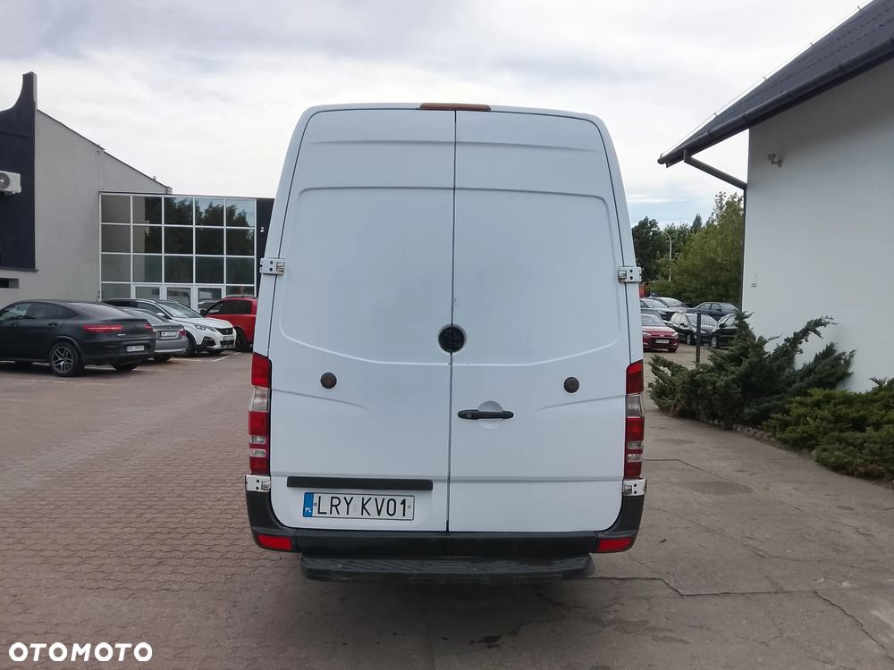 Mercedes-Benz Sprinter - 7
