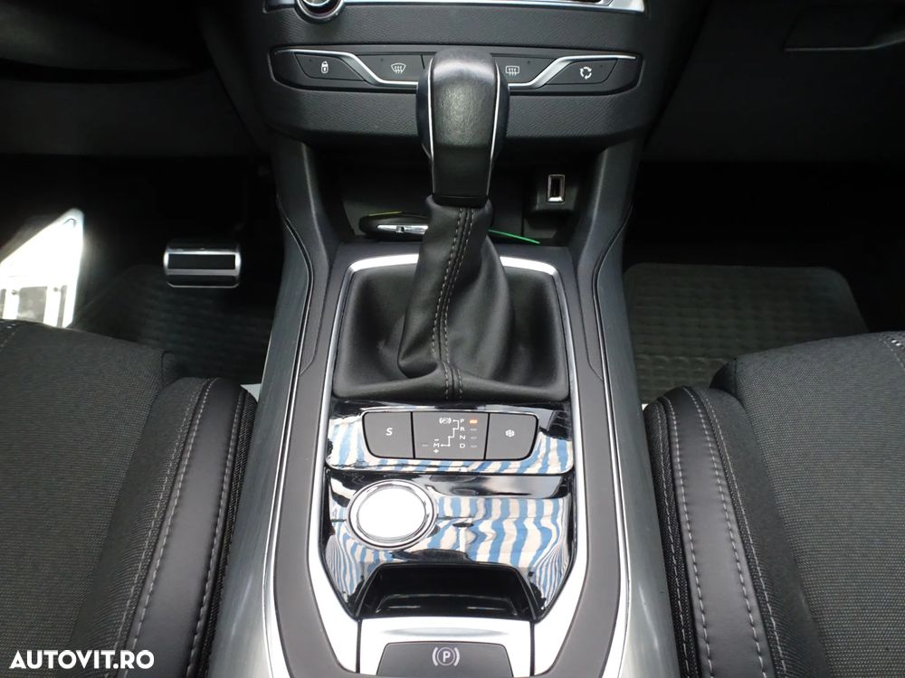 Peugeot 308 BlueHDi FAP 150 EAT6 Stop&Start GT-Line Edition - 18