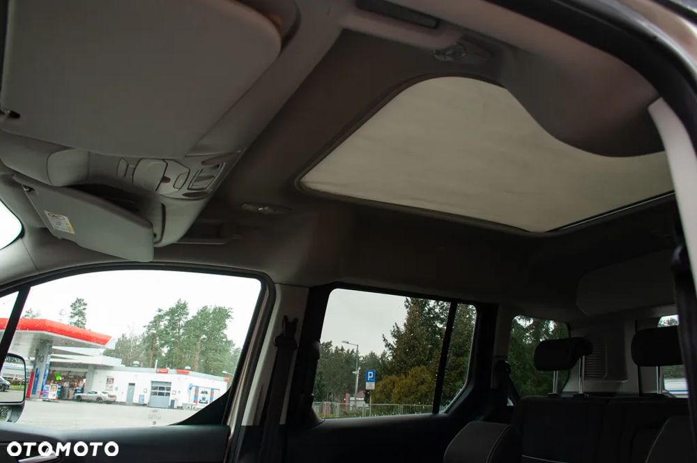 Ford Tourneo Connect 1.6 TDCi Start-Stop Titanium - 23