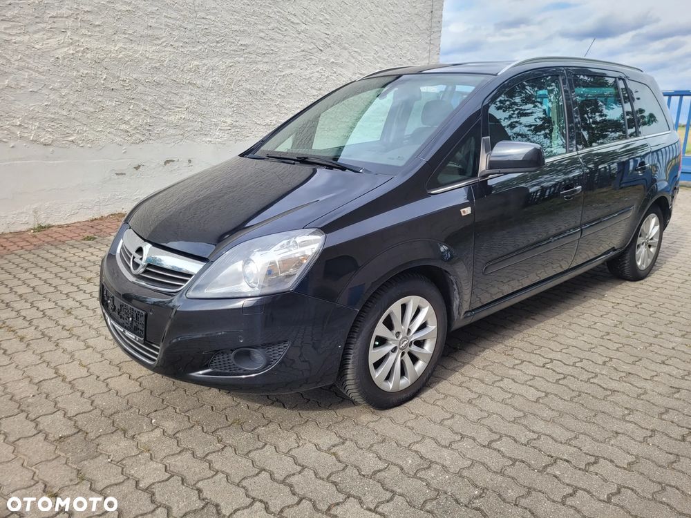 Opel Zafira 1.8 Edition Plus - 1