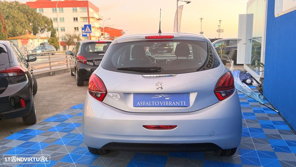 Peugeot 208 PureTech 68 Like - 6