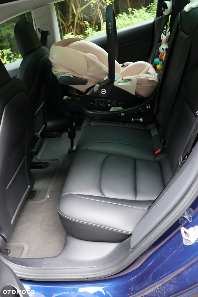Tesla Model 3 RWD - 10