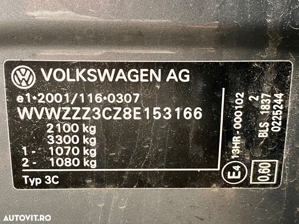 Volkswagen Passat 1.9 TDI DPF BlueMotion - 36