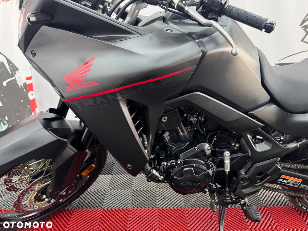 Honda Transalp - 12