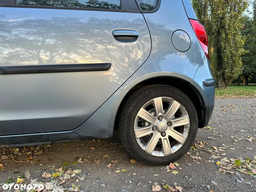 Mitsubishi Colt 1.1 Invite - 16