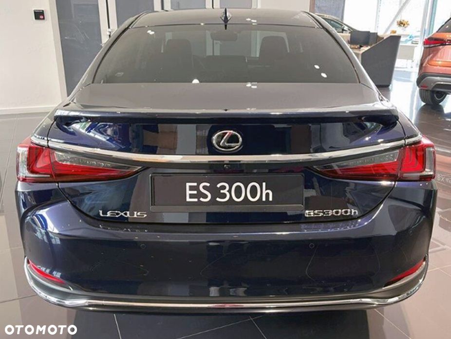 Lexus ES 300h Business Edition - 3